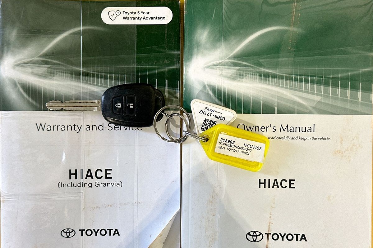 2021 Toyota Hiace SLWB COMMUTER (12 SEATS) GDH322R