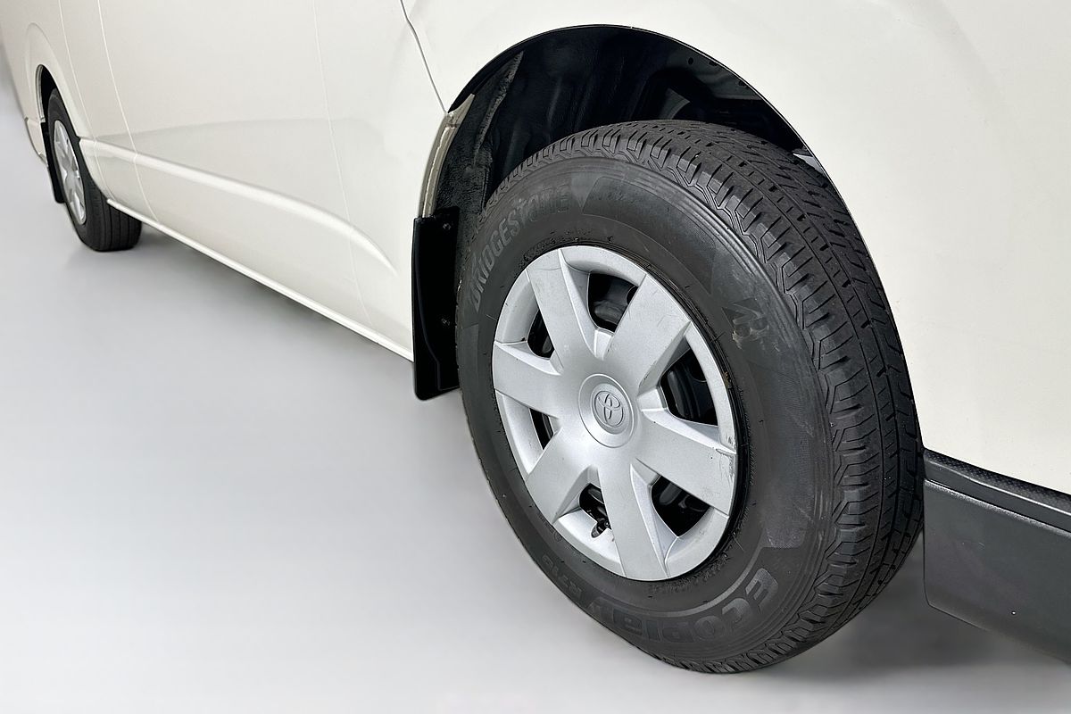 2018 Toyota Hiace COMMUTER (12 SEATS) KDH223R MY16