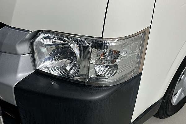 2018 Toyota HIACE COMMUTER KDH223R MY16