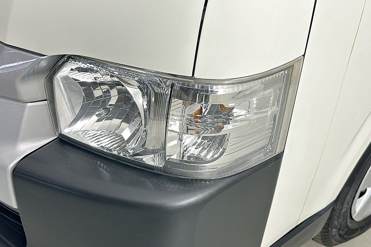 2016 Toyota Hiace KDH221R