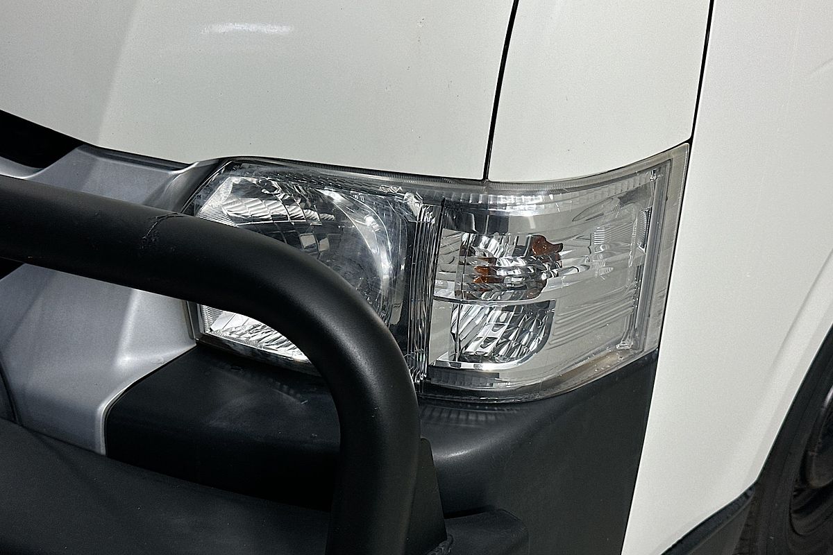2018 Toyota HIACE COMMUTER KDH223R MY16