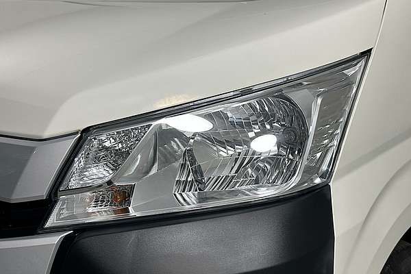 2020 Toyota Hiace Commuter GDH322R