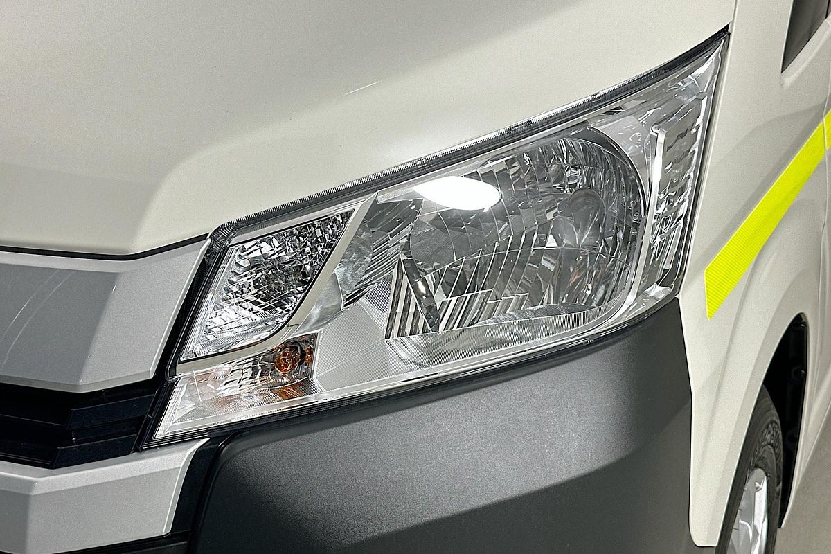 2025 Toyota Hiace SLWB COMMUTER (12 SEATS) GDH322R