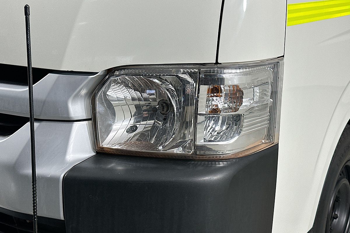 2019 Toyota HIACE COMMUTER KDH223R MY16 ELWB