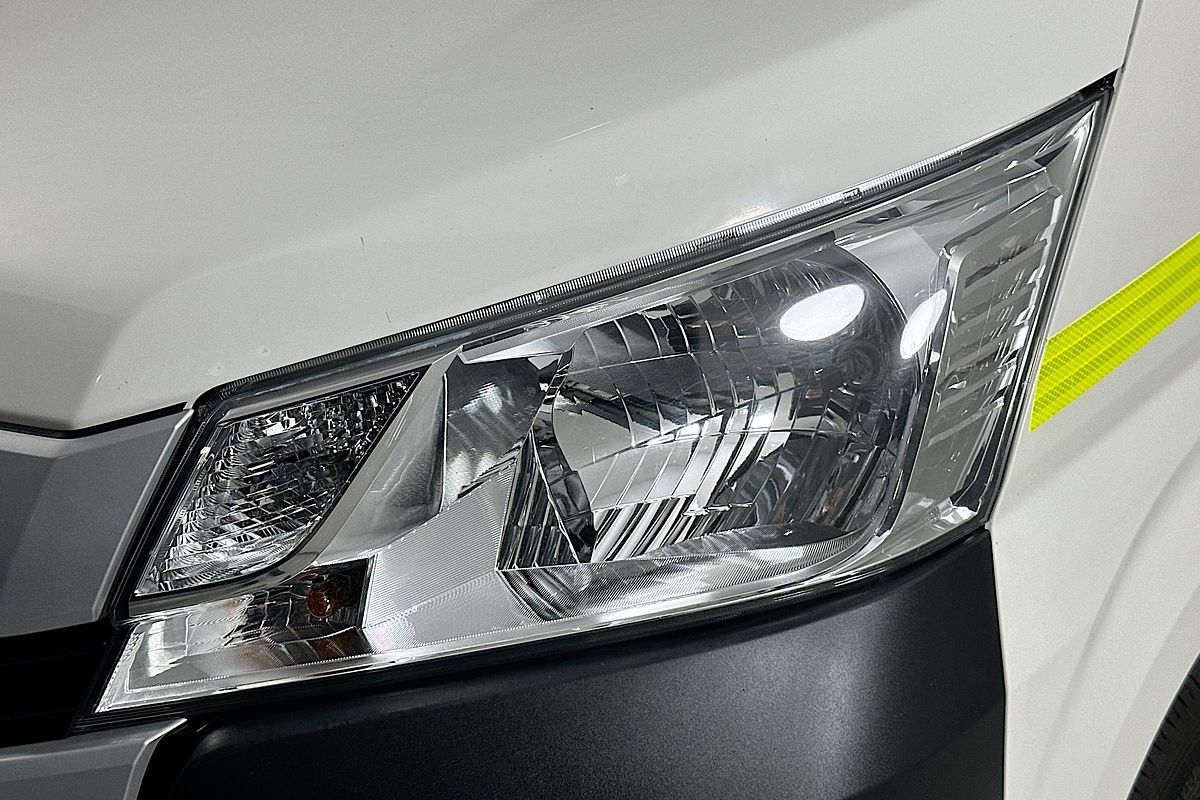 2020 Toyota Hiace COMMUTER (12 SEATS) GDH322R