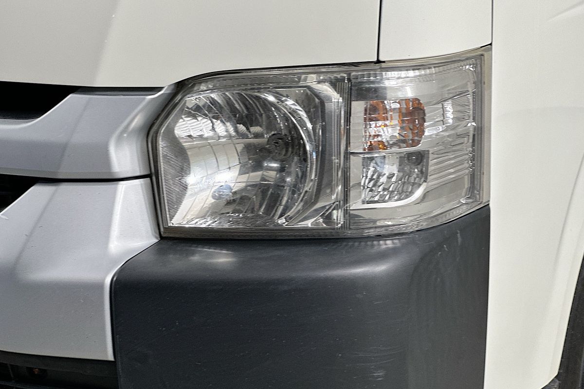 2018 Toyota HIACE COMMUTER KDH223R MY16 ELWB High Roof