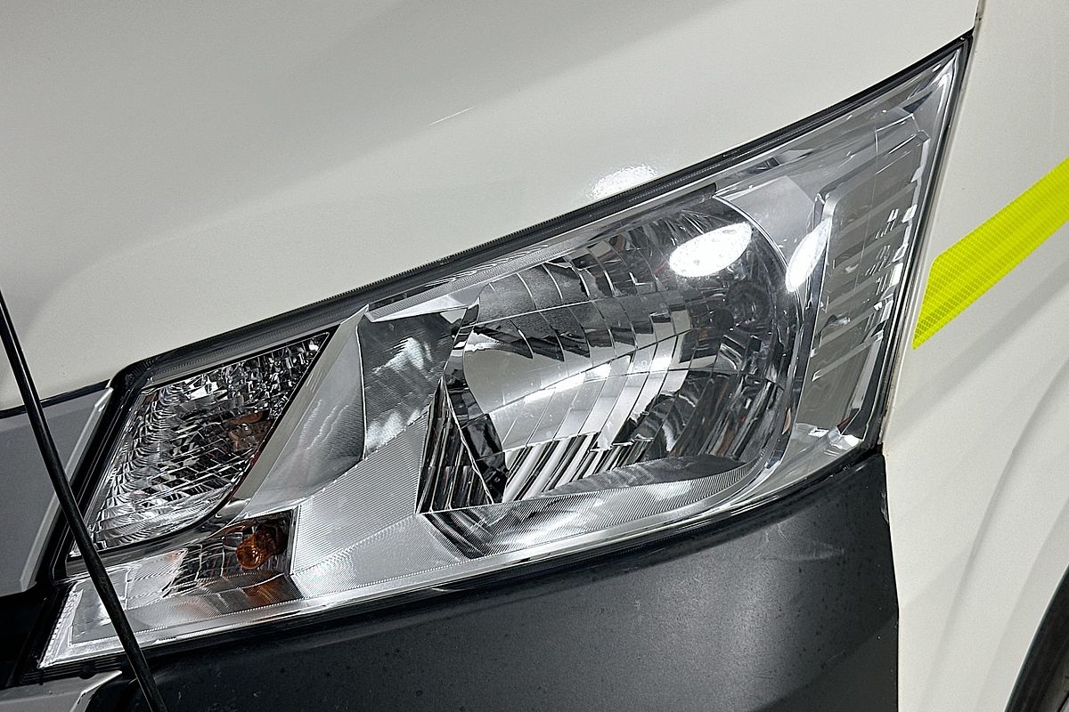 2021 Toyota Hiace SLWB COMMUTER (12 SEATS) GDH322R