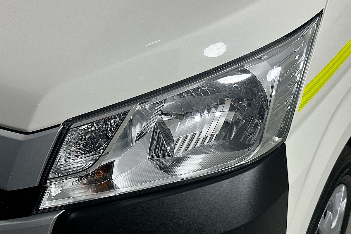 2022 Toyota Hiace SLWB COMMUTER (12 SEATS) GDH322R