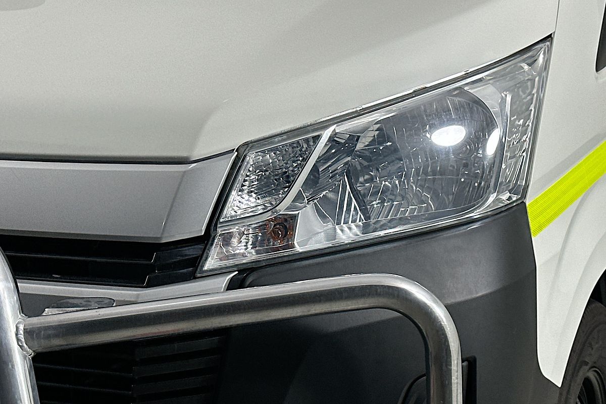 2021 Toyota HIACE SLWB COMMUTER (12 SEATS) in WHITE | Used Bus | Stock ...