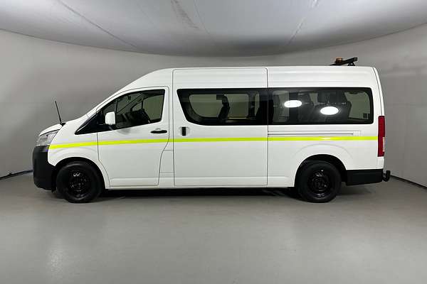 2021 Toyota HIACE SLWB COMMUTER (12 SEATS) GDH322R