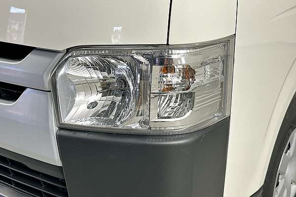 2018 Toyota Hiace KDH201R LWB