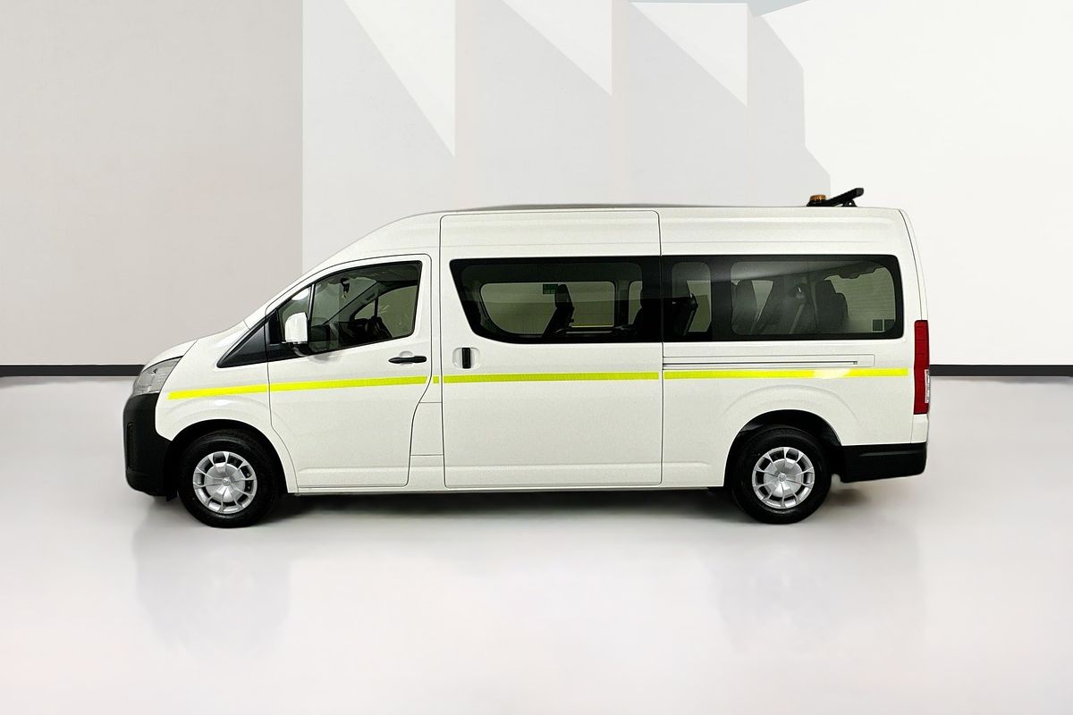 2025 Toyota Hiace SLWB COMMUTER (12 SEATS) GDH322R