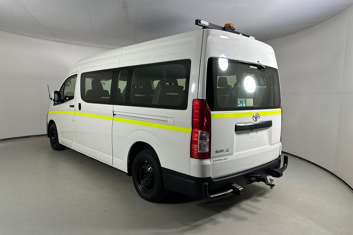 2021 Toyota HIACE SLWB COMMUTER (12 SEATS) GDH322R