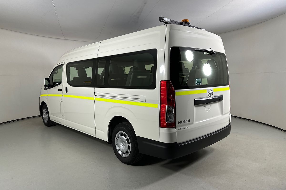 2025 Toyota Hiace SLWB COMMUTER (12 SEATS) GDH322R