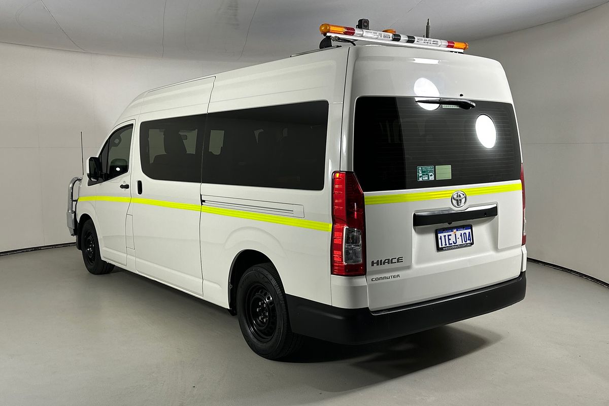 2024 Toyota Hiace SLWB COMMUTER (12 SEATS) GDH322R