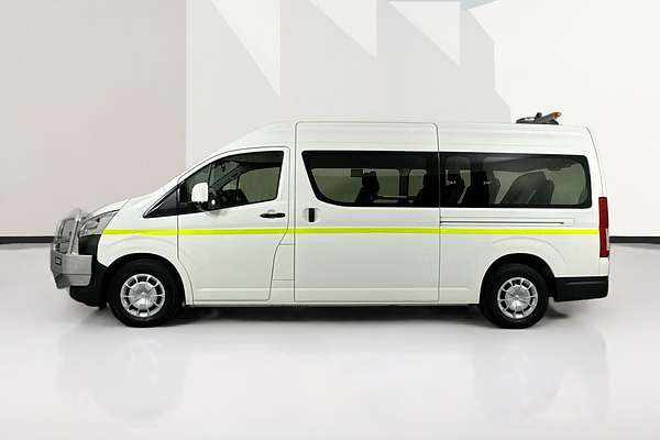 2023 Toyota Hiace SLWB COMMUTER (12 SEATS) GDH322R