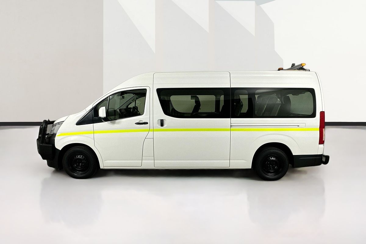 2021 Toyota Hiace SLWB COMMUTER (12 SEATS) GDH322R
