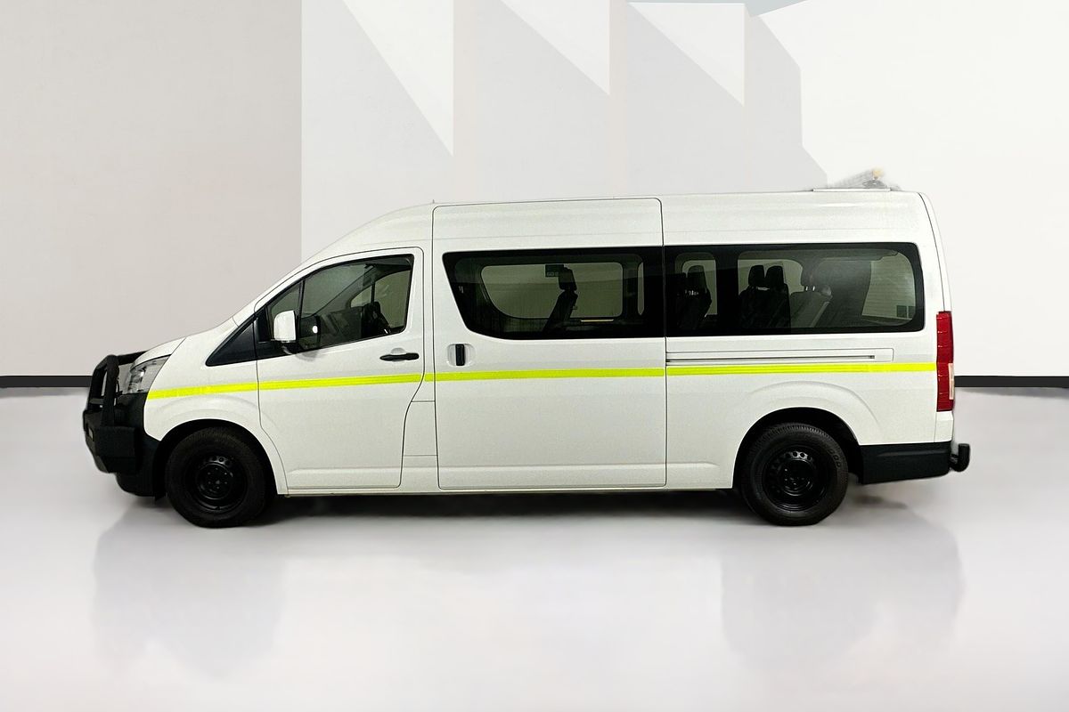 2021 Toyota Hiace SLWB COMMUTER (12 SEATS) GDH322R