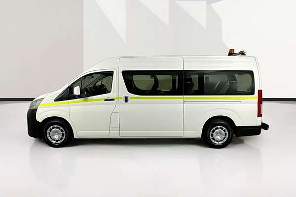 2022 Toyota Hiace SLWB COMMUTER (12 SEATS) GDH322R