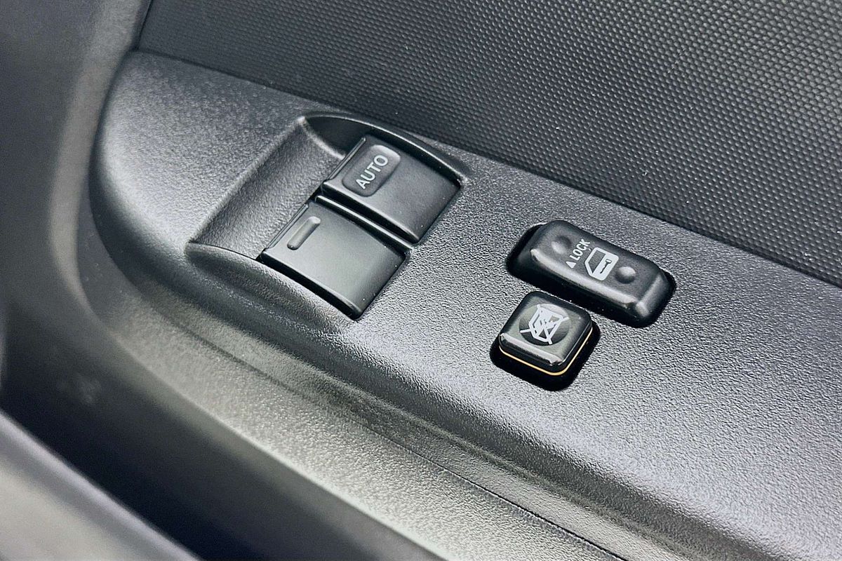 2019 Toyota Hiace COMMUTER (12 SEATS) KDH223R MY16
