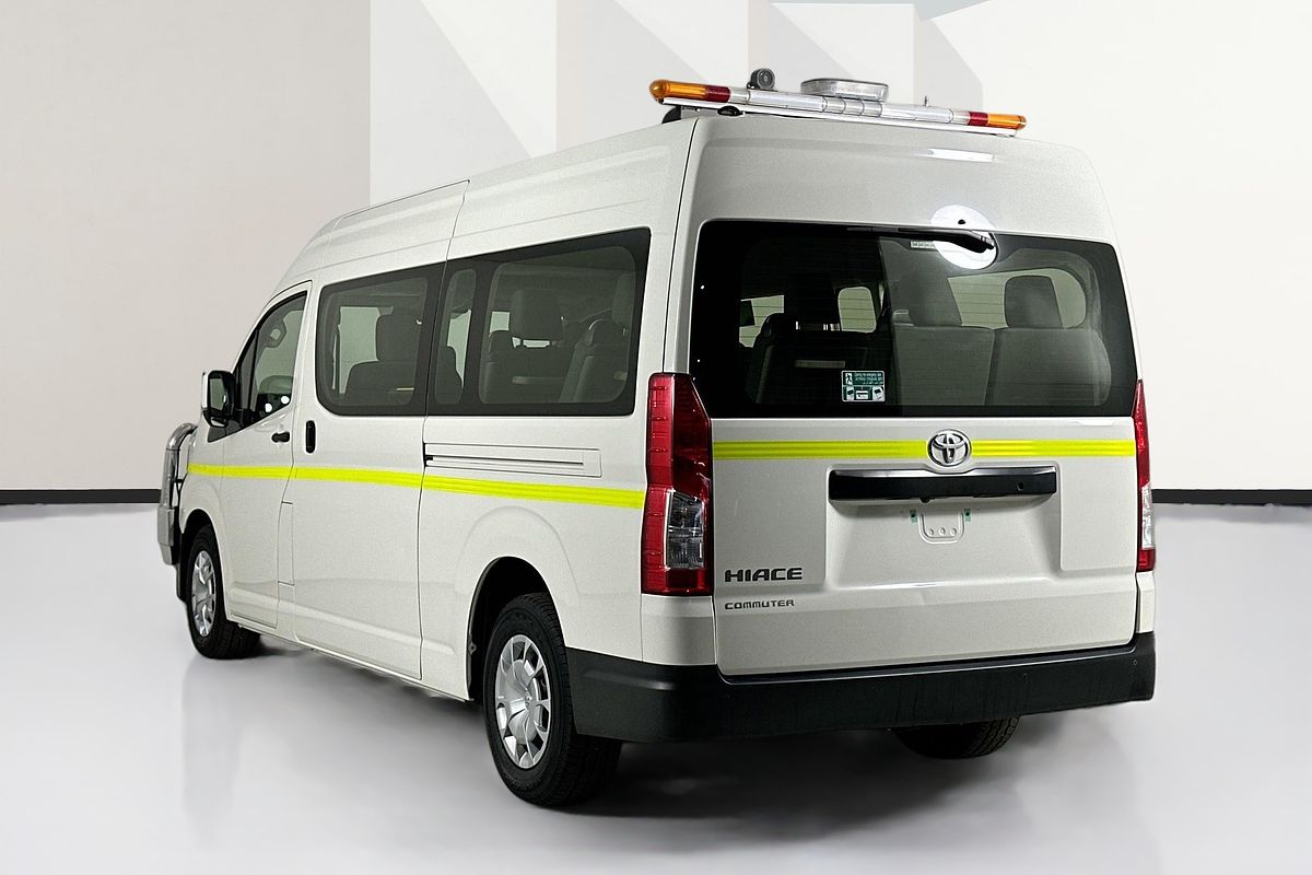 2023 Toyota Hiace SLWB COMMUTER (12 SEATS) GDH322R