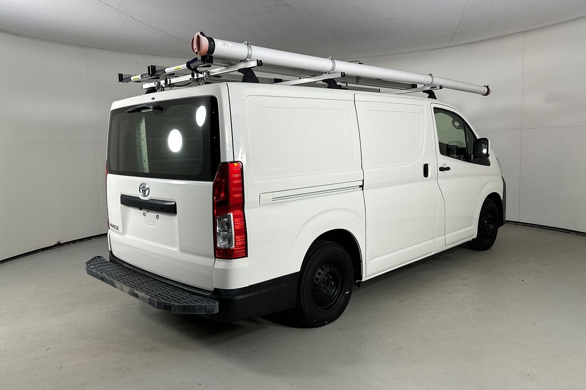 2019 Toyota HIACE LWB GDH300R REAR WHEEL DRIVE LWB
