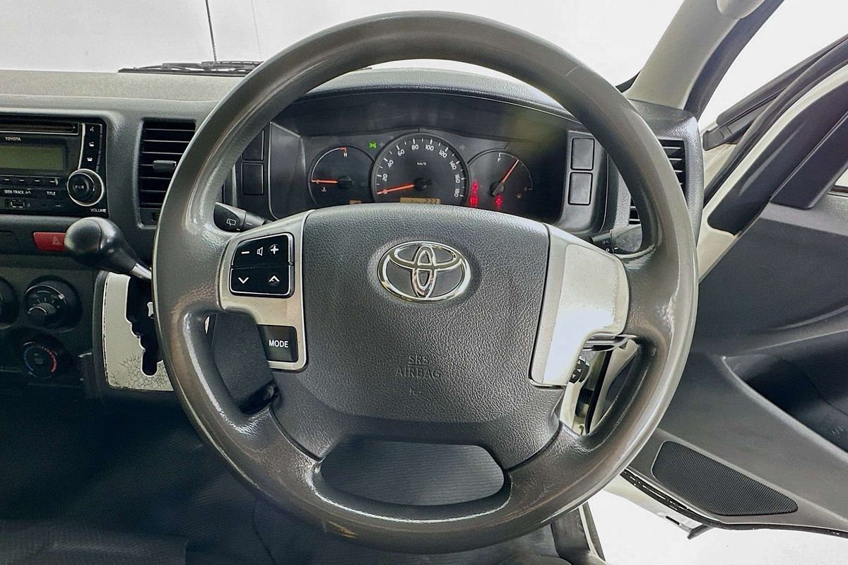 2015 Toyota HIACE COMMUTER KDH223R MY14