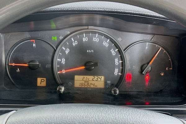 2015 Toyota HIACE COMMUTER KDH223R MY14