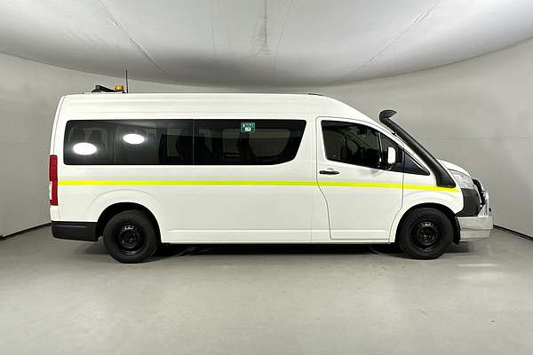 2021 Toyota HIACE SLWB COMMUTER (12 SEATS) GDH322R