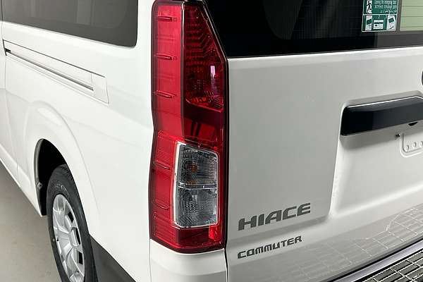 2020 Toyota Hiace Commuter GDH322R