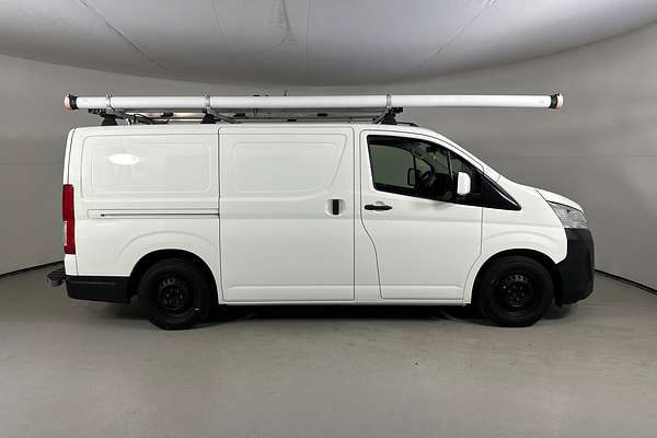 2019 Toyota HIACE LWB GDH300R REAR WHEEL DRIVE LWB