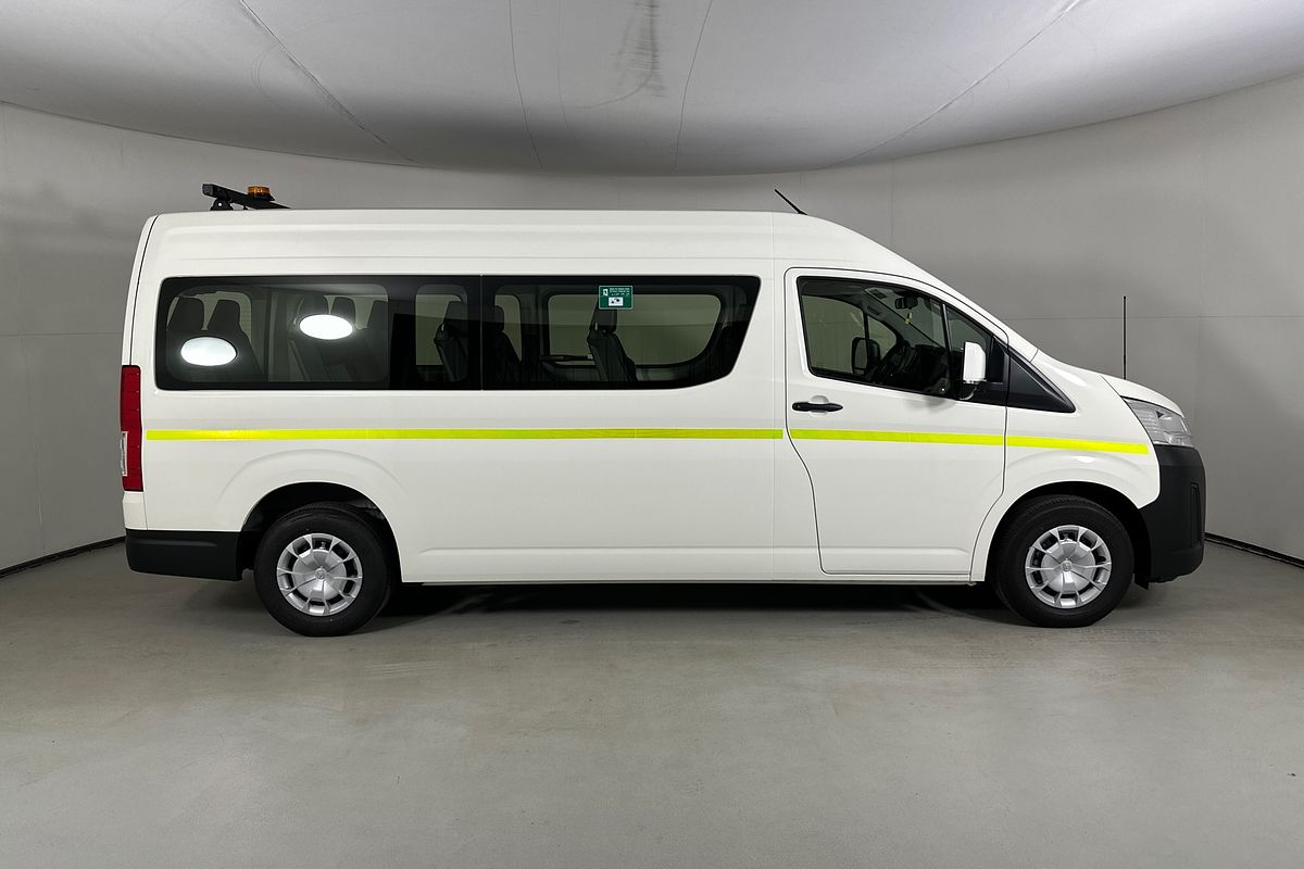 2025 Toyota Hiace SLWB COMMUTER (12 SEATS) GDH322R