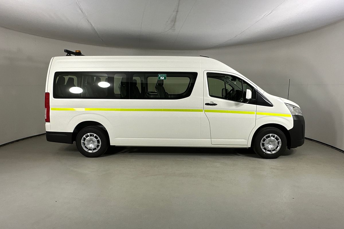 2025 Toyota Hiace SLWB COMMUTER (12 SEATS) GDH322R