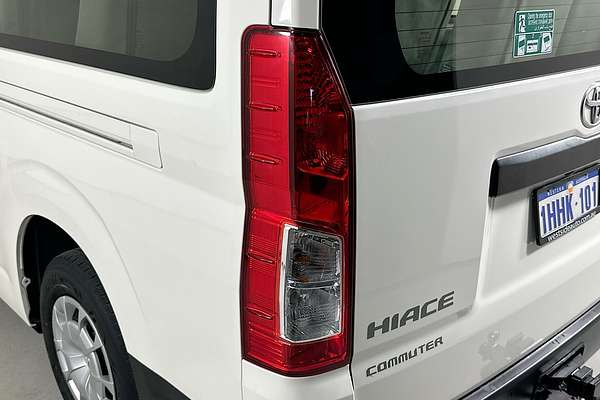 2021 Toyota HIACE SLWB COMMUTER (12 SEATS) GDH322R
