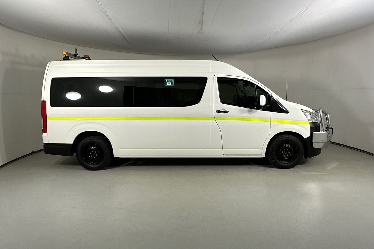 2024 Toyota Hiace SLWB COMMUTER (12 SEATS) GDH322R