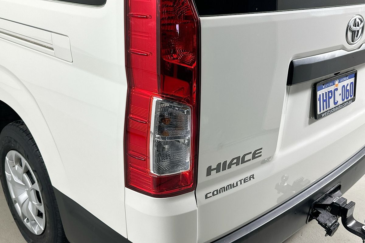 2022 Toyota Hiace SLWB COMMUTER (12 SEATS) GDH322R