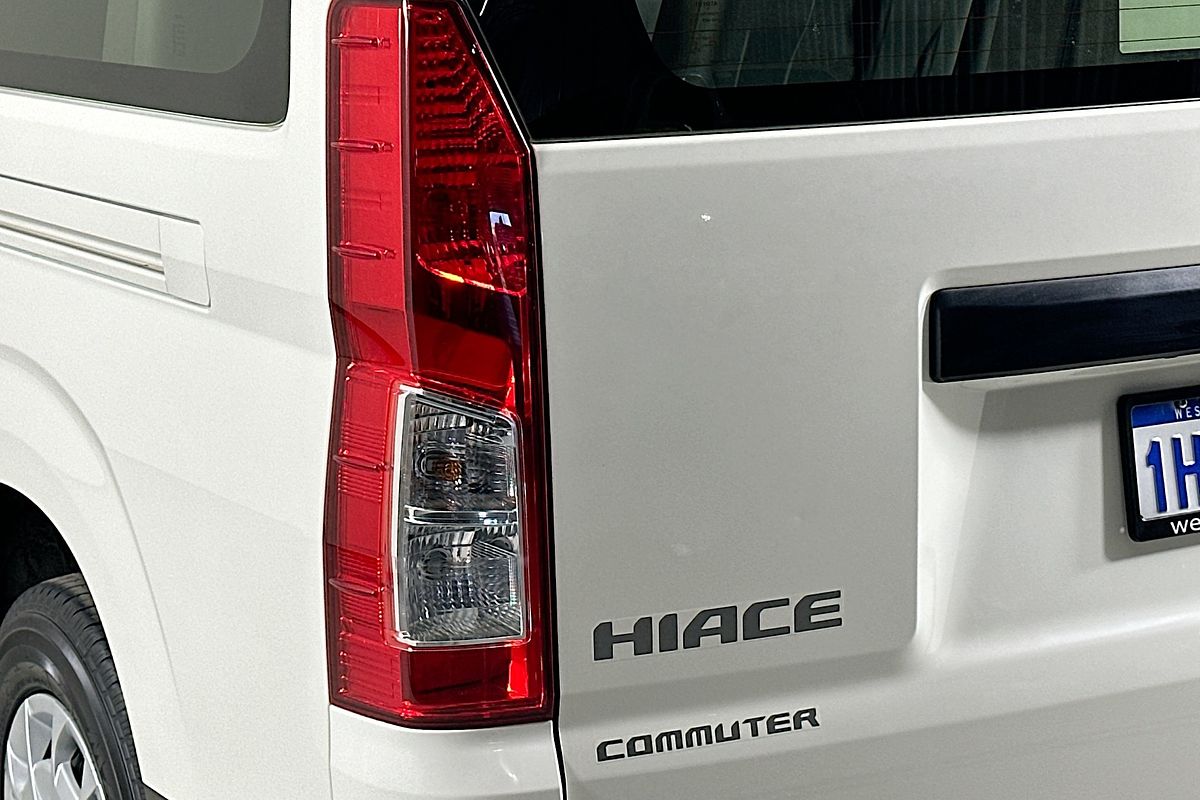 2022 Toyota Hiace SLWB COMMUTER (12 SEATS) GDH322R