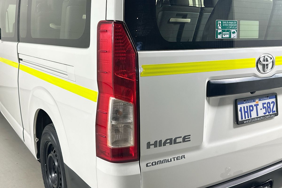 2022 Toyota Hiace SLWB COMMUTER (12 SEATS) GDH322R