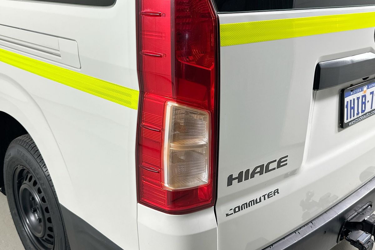 2021 Toyota Hiace SLWB COMMUTER (12 SEATS) GDH322R