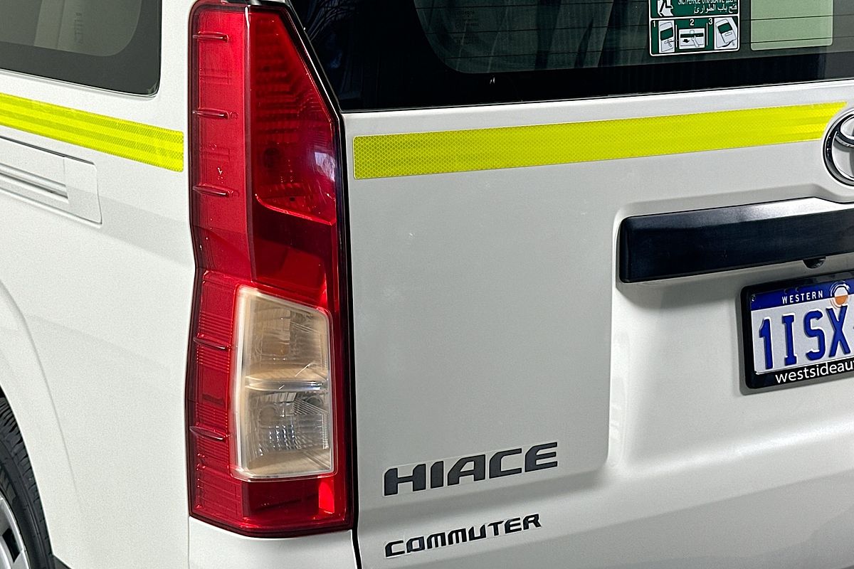 2021 Toyota Hiace SLWB COMMUTER (12 SEATS) GDH322R