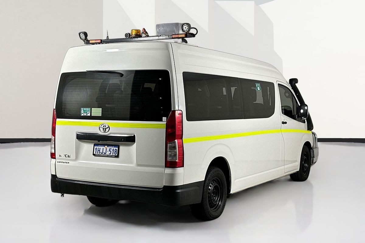 2021 Toyota HIACE SLWB COMMUTER (12 SEATS) in WHITE | Used Bus | Stock ...