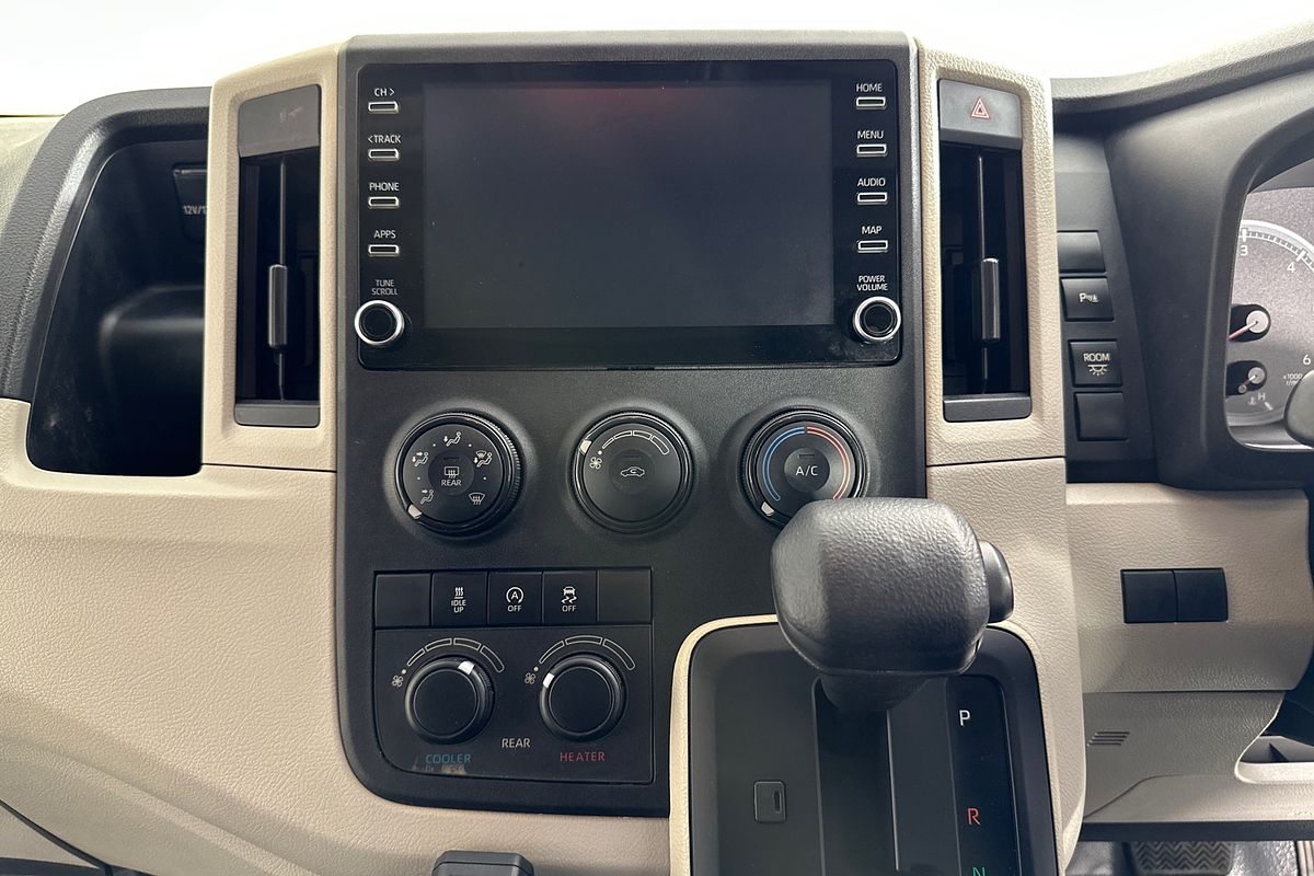 2021 Toyota HIACE SLWB COMMUTER (12 SEATS) GDH322R