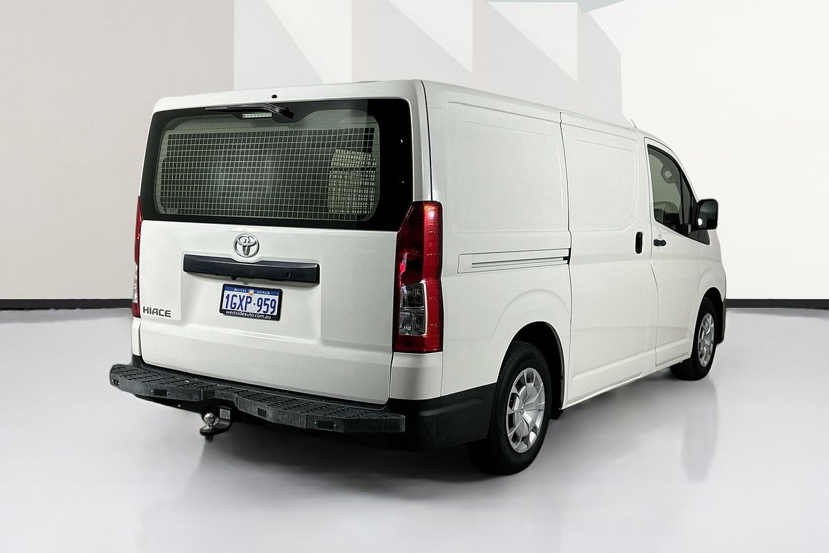 2019 Toyota HIACE LWB GDH300R LWB