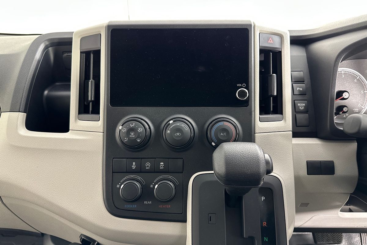 2025 Toyota Hiace SLWB COMMUTER (12 SEATS) GDH322R