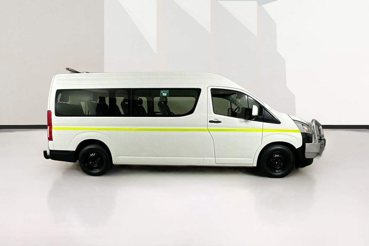 2021 Toyota Hiace SLWB COMMUTER (12 SEATS) GDH322R