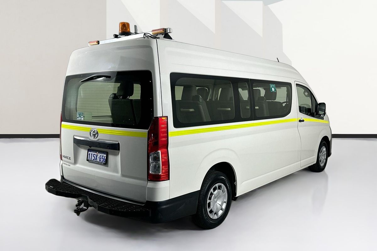 2022 Toyota Hiace SLWB COMMUTER (12 SEATS) GDH322R