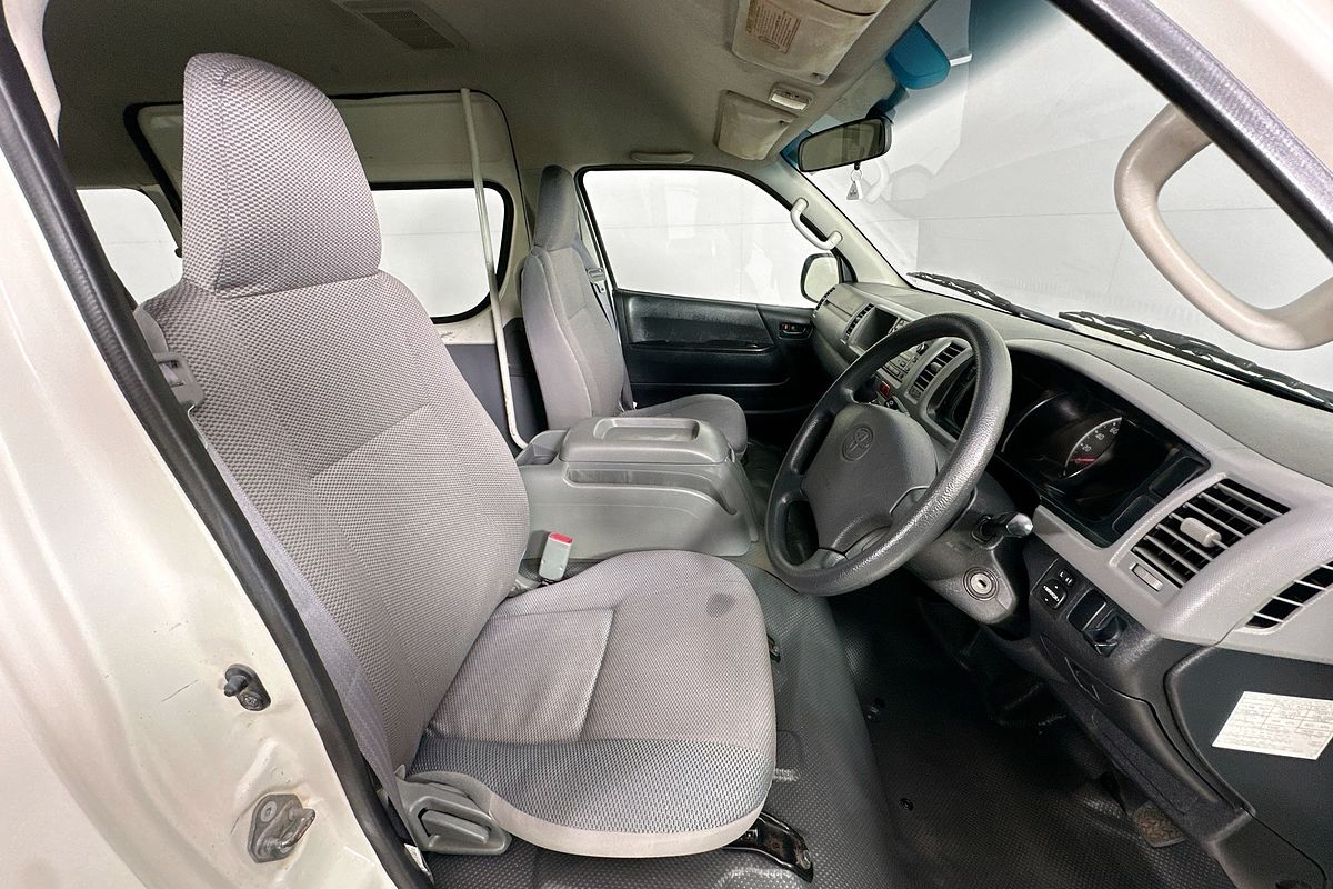 2010 Toyota Hiace COMMUTER KDH223R MY11 UPGRADE