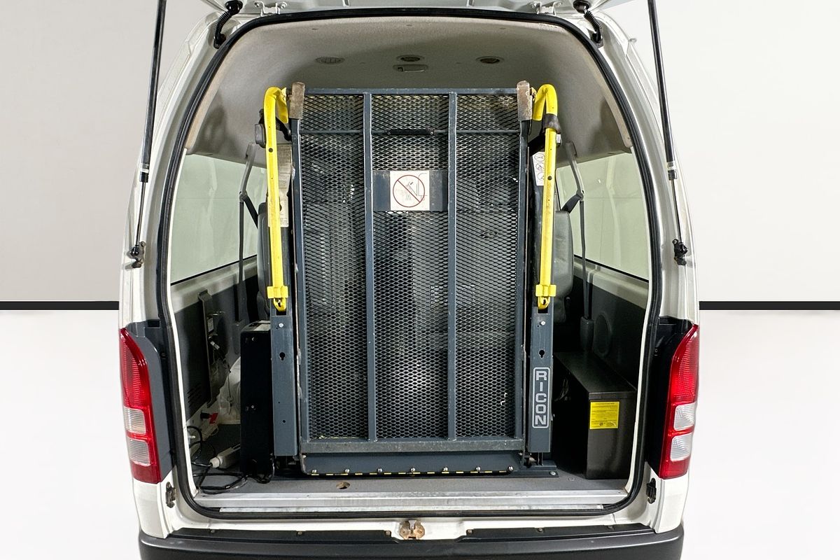 2010 Toyota Hiace COMMUTER KDH223R MY11 UPGRADE