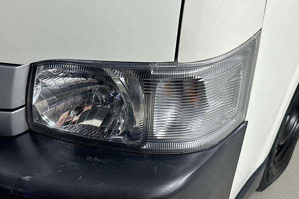 2010 Toyota Hiace COMMUTER KDH223R MY11 UPGRADE