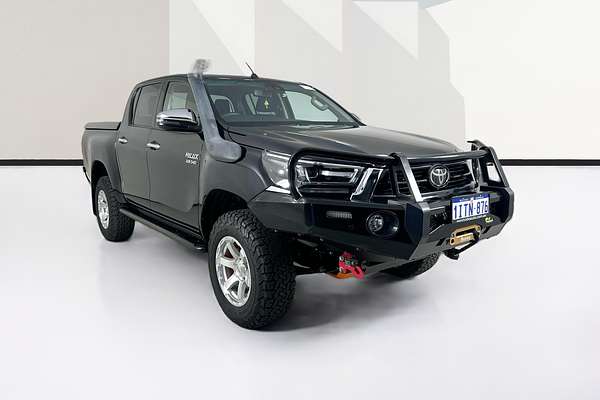 2021 Toyota HILUX SR5 (4x4) GUN126R 4X4
